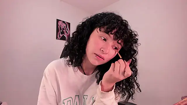 valent 27 online show from 12/19/25, 02:40