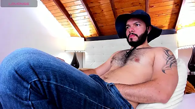 Tom Bailey online show from 10/16/25, 01:01