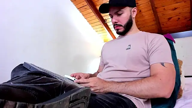 Tom Bailey online show from 01/17/26, 12:43