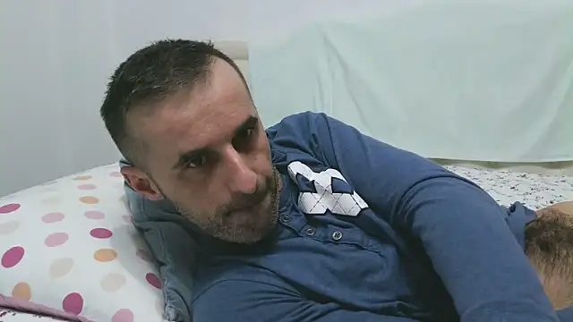 Snapshot of stevenpit chatting on 12/08/24, 08:30 stevenpit online show from 12/08/24, 08:30