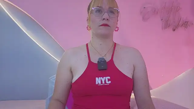 Snapshot of AllisonRoberts_ chatting on 06/07/26, 01:59 AllisonRoberts online show from 06/07/26, 01:59