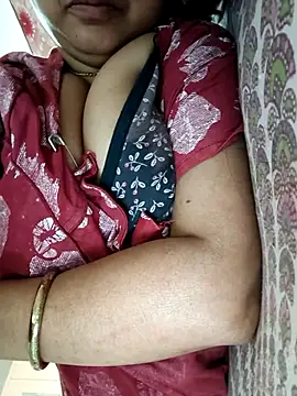 cuteyqueen online show from 10/12/25, 01:37