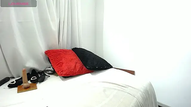 shayla 10 online show from 07/25/26, 10:24