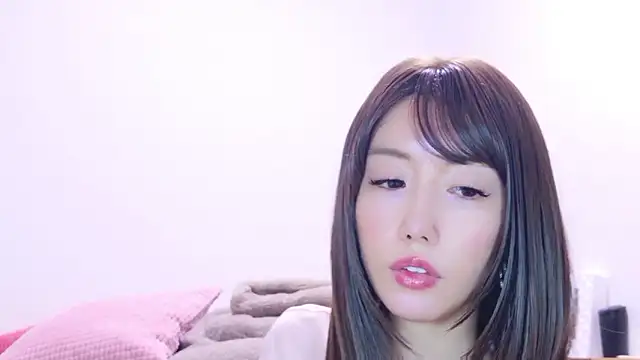 Snapshot of xx_natsumegu_xx chatting on 10/24/25, 03:41 xx natsumegu xx online show from 10/24/25, 03:41