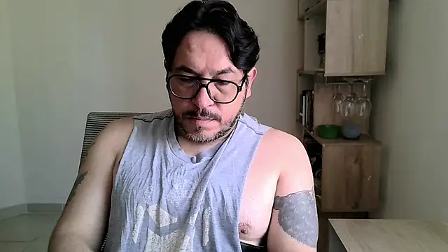 OsoMaduro12 online show from 02/09/26, 01:26