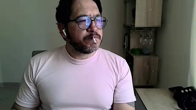 OsoMaduro12 online show from 02/11/26, 02:22