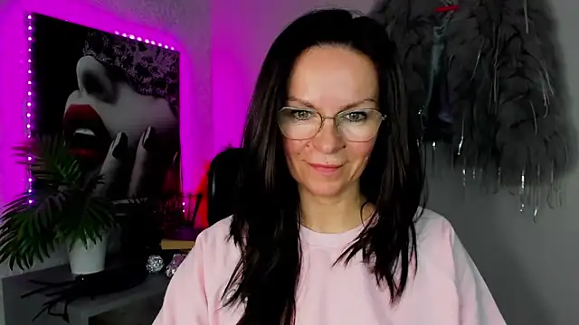 HelenLuxx online show from 04/03/26, 02:48