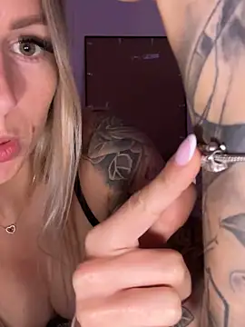 X JamieLove X online show from 10/04/25, 05:11