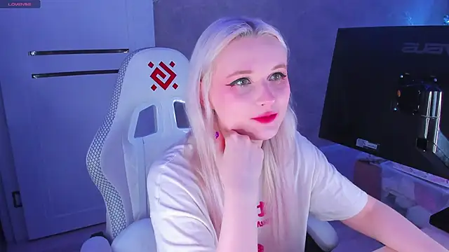 SweeteRose Royce online show from 01/18/25, 03:49