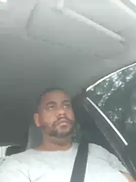 Snapshot of casadosafado15cm chatting on 10/18/25, 11:00 casadosafado15cm online show from 10/18/25, 11:00