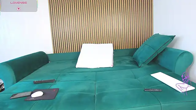 SofiaHanson online show from 02/18/26, 11:17