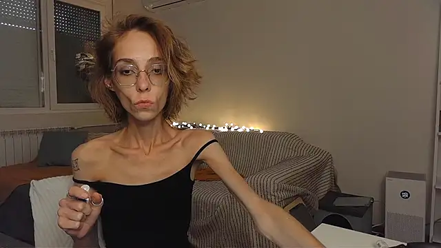 Snapshot of amber_quell_here chatting on 05/23/26, 03:27 amber quell here online show from 05/23/26, 03:27
