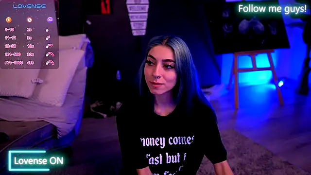 AriaVoss online show from 10/21/25, 08:53