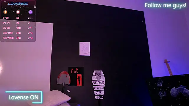 AriaVoss online show from 10/27/25, 10:14