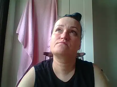  squirty cum lady  online show from 03/22/25, 11:11