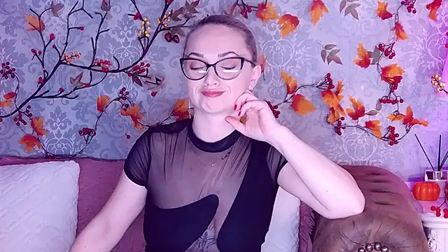 EllianaReese online show from 11/29/25, 03:42