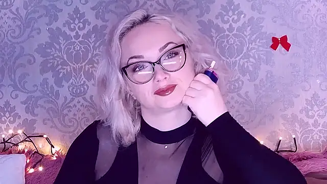 EllianaReese online show from 01/11/26, 04:06