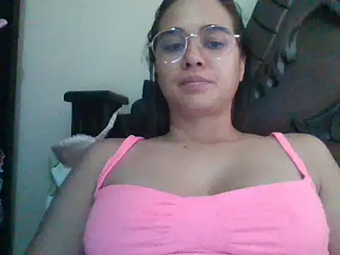 trianabell online show from 02/26/25, 05:39