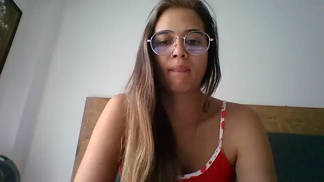 trianabell online show from 12/02/25, 02:45