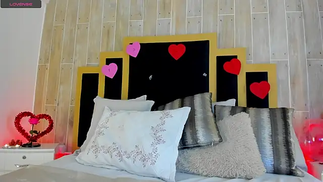 Snapshot of TamyHoney chatting on 02/14/25, 11:09 TamyHoney online show from 02/14/25, 11:09