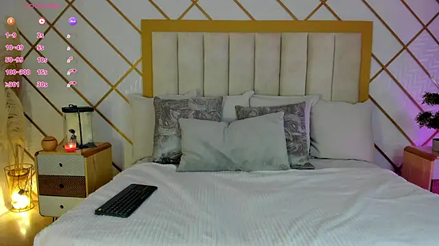 Snapshot of TamyHoney chatting on 10/10/25, 11:48 TamyHoney online show from 10/10/25, 11:48