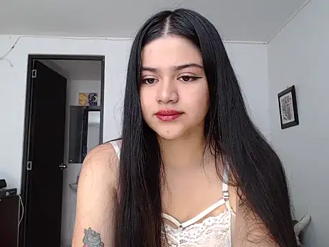 Snapshot of angelbeat_ chatting on 12/18/24, 02:06 angelbeat online show from 12/18/24, 02:06