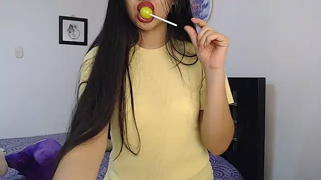 Snapshot of angelbeat_ chatting on 02/13/25, 11:26 angelbeat online show from 02/13/25, 11:26