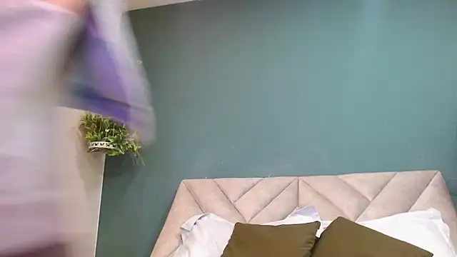 SharisWillian online show from 11/07/25, 03:50