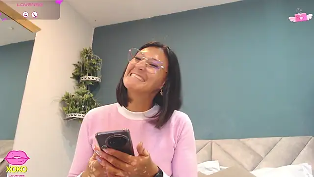 SharisWillian online show from 04/20/26, 03:42