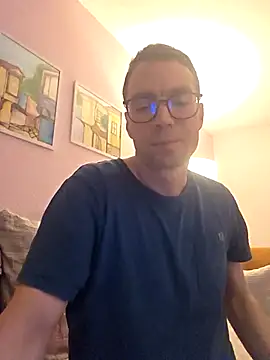 Schnubby1 online show from 02/18/26, 04:58