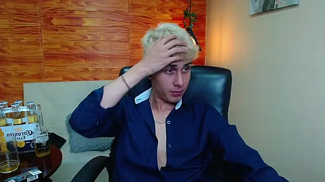 Snapshot of Bastiaan_28 chatting on 12/12/24, 06:14 Bastiaan 28 online show from 12/12/24, 06:14