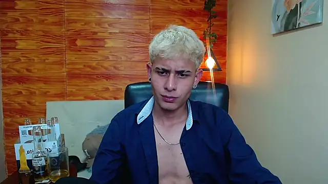 Snapshot of Bastiaan_28 chatting on 12/12/24, 09:19 Bastiaan 28 online show from 12/12/24, 09:19