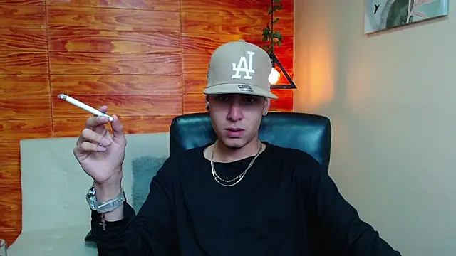 Snapshot of Bastiaan_28 chatting on 12/31/24, 07:53 Bastiaan 28 online show from 12/31/24, 07:53