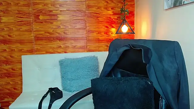 Snapshot of Bastiaan_28 chatting on 01/05/25, 08:52 Bastiaan 28 online show from 01/05/25, 08:52