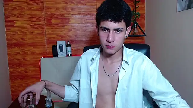 Snapshot of Bastiaan_28 chatting on 01/21/25, 05:38 Bastiaan 28 online show from 01/21/25, 05:38