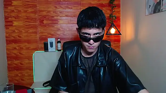 Snapshot of Bastiaan_28 chatting on 01/22/25, 07:03 Bastiaan 28 online show from 01/22/25, 07:03