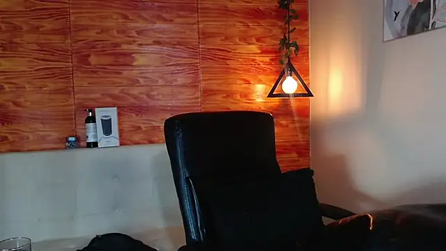 Snapshot of Bastiaan_28 chatting on 02/08/25, 06:22 Bastiaan 28 online show from 02/08/25, 06:22