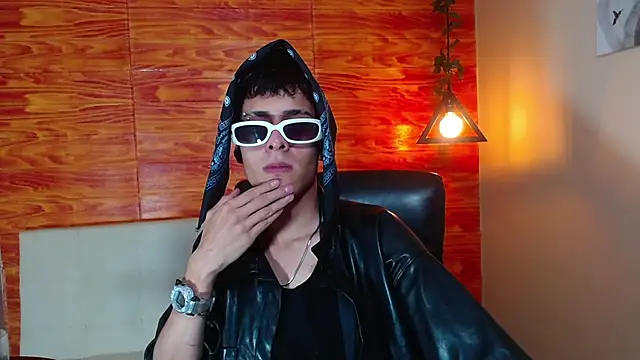 Snapshot of Bastiaan_28 chatting on 02/17/25, 03:15 Bastiaan 28 online show from 02/17/25, 03:15