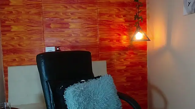 Snapshot of Bastiaan_28 chatting on 03/04/25, 06:04 Bastiaan 28 online show from 03/04/25, 06:04