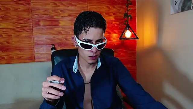 Snapshot of Bastiaan_28 chatting on 03/05/25, 06:01 Bastiaan 28 online show from 03/05/25, 06:01