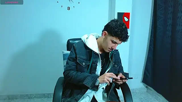 Snapshot of Bastiaan_28 chatting on 09/10/25, 02:22 Bastiaan 28 online show from 09/10/25, 02:22