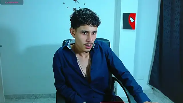 Snapshot of Bastiaan_28 chatting on 09/18/25, 03:52 Bastiaan 28 online show from 09/18/25, 03:52