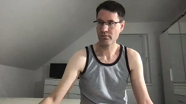 zxzx cam1 online show from 12/21/24, 05:18