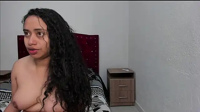 Valentine petite1 online show from 02/07/26, 06:11