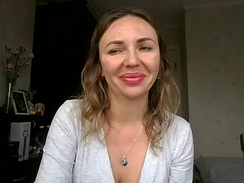 AngelinaLove28 online show from 10/12/25, 07:29