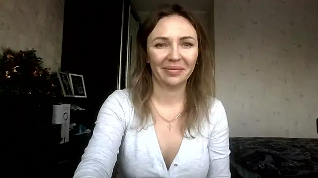 AngelinaLove28 online show from 01/15/26, 07:46