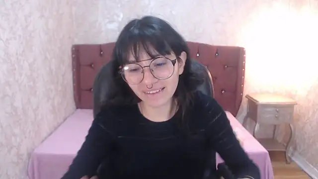 charlottemoonxz online show from 02/11/25, 05:18