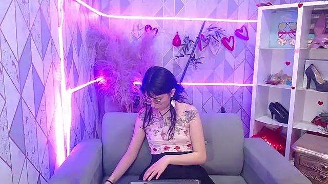 charlottemoonxz online show from 10/03/25, 08:06