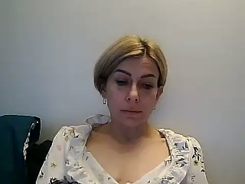 anechka1 online show from 12/18/24, 12:40