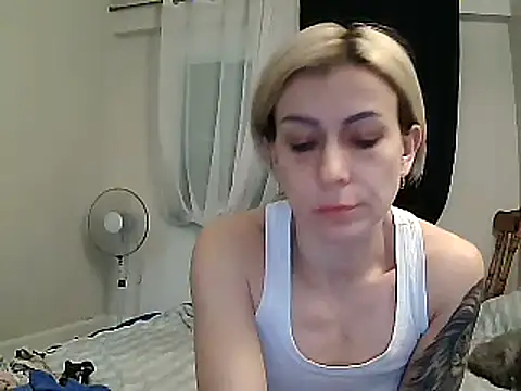 anechka1 online show from 01/05/25, 10:40